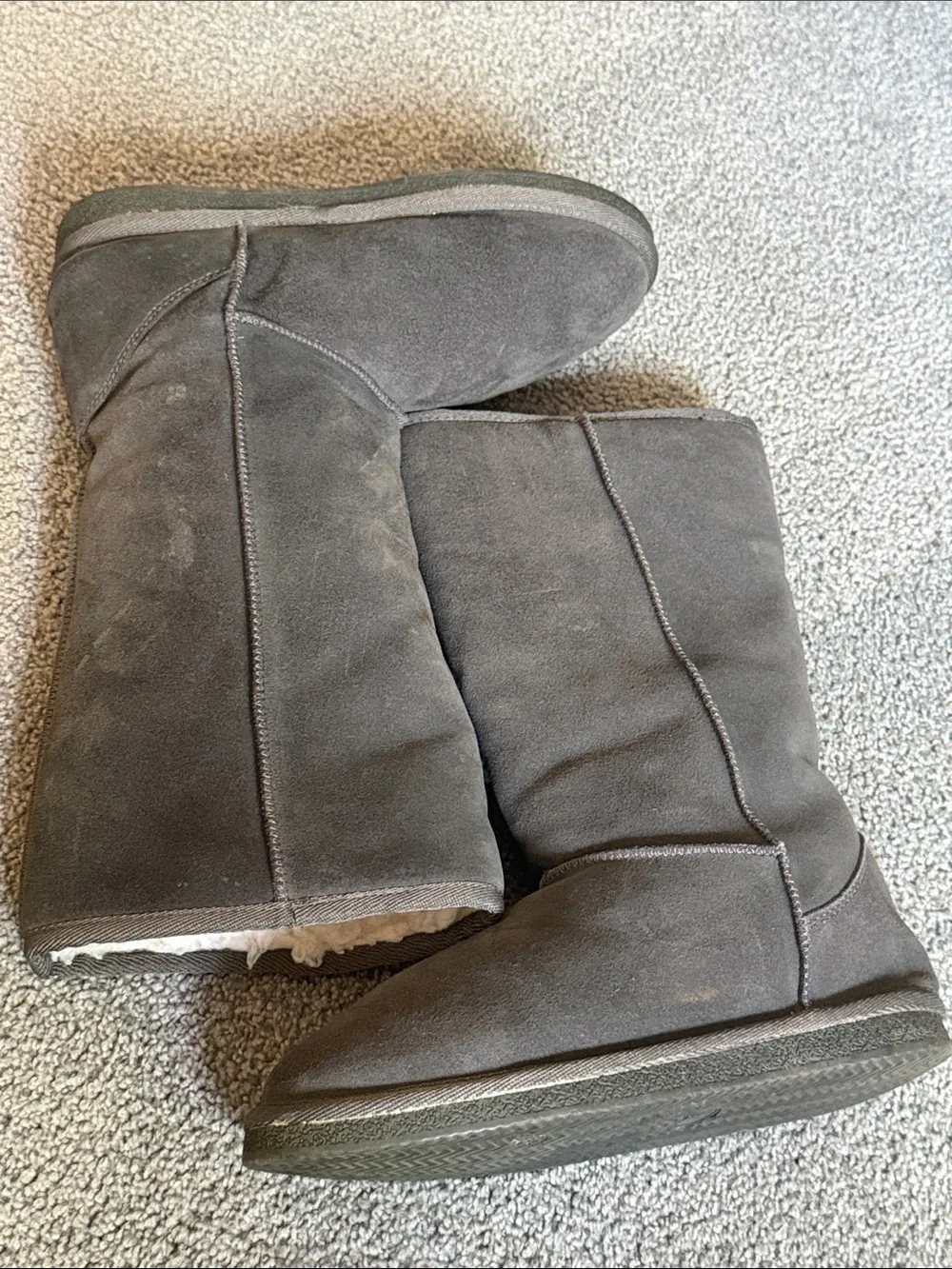 Alpine Design Tall Boots Gray Leather w/Cream Faux Sherpa Lining. Women Size 7